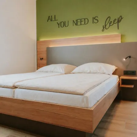 Stay2sleep, Self-check-in دينكلاغه